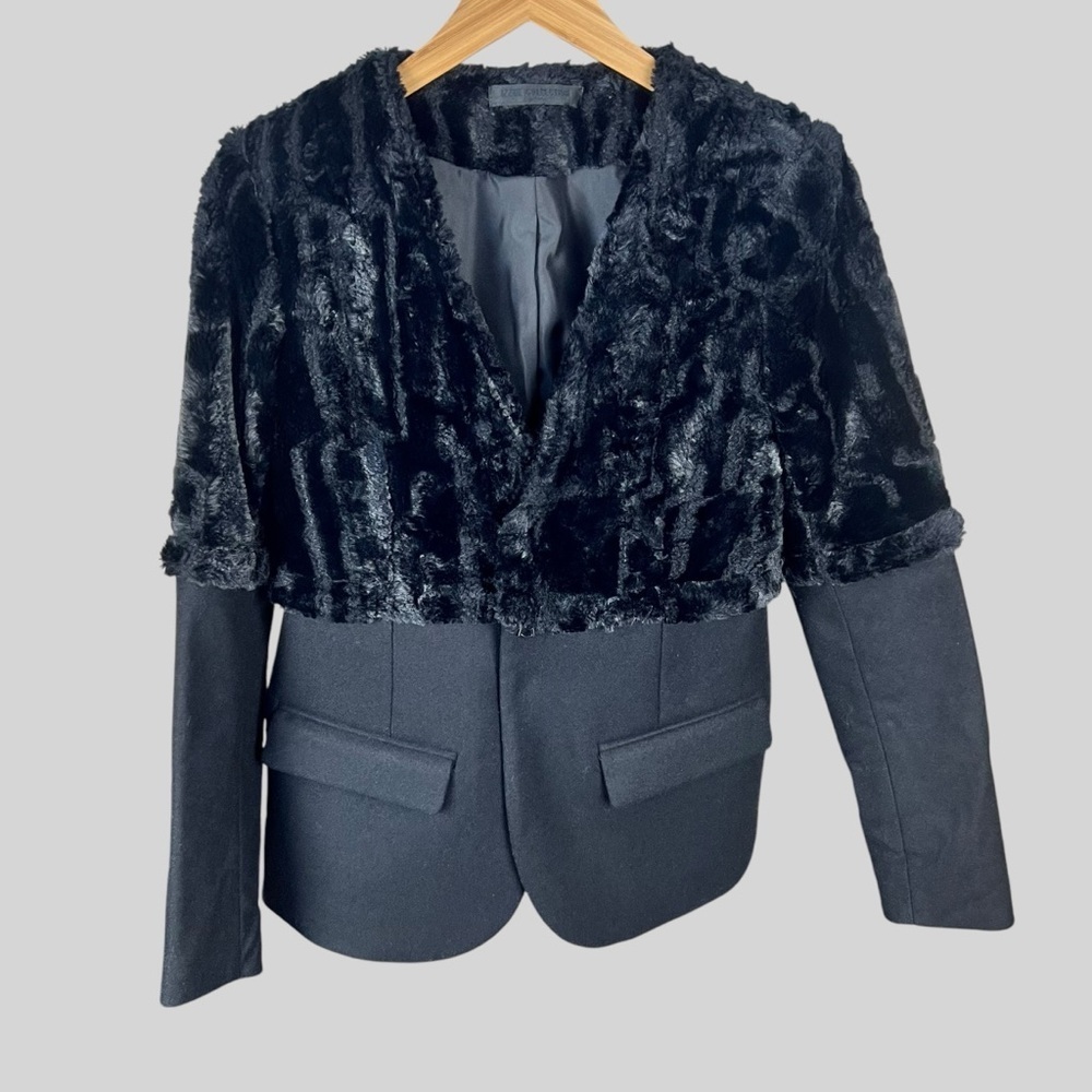 IZZUE COLLECTION live it real Women’s Black Blazer.